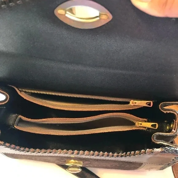 Vintage Leather Purse - Picture 13 of 16